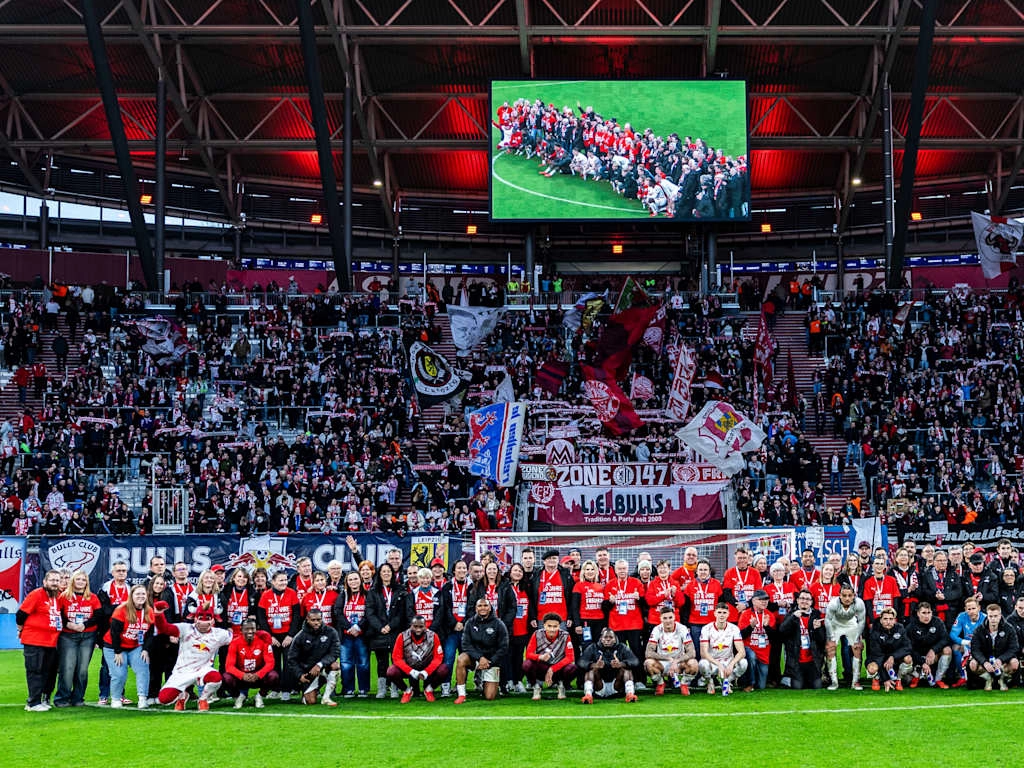 Red Bull Arena Leipzig: Từ Di Tích Lịch Sử Đến Sân vận động Hiện Đại Hàng Đầu Châu Âu